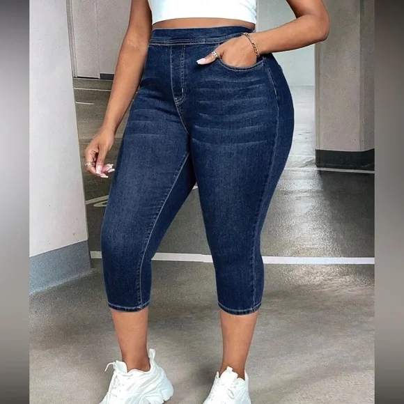 Capris - Picture 2 of 5